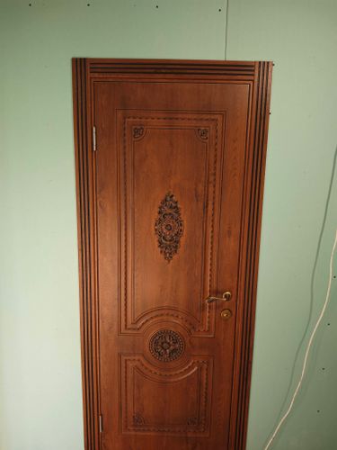 Врезка завертки/дверной ручки/магнитной ответки/цилиндра для замка