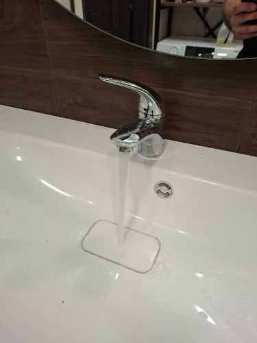 Установка смесителя (на готовые коммуникации)