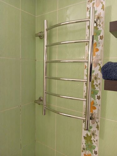 Монтаж водяного полотенцесушителя на готовую подводку (без подгонки)