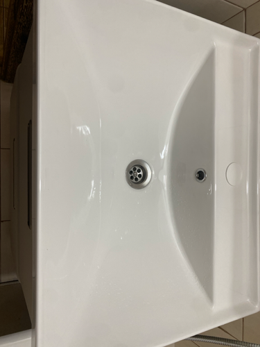 Установка раковины с тумбой