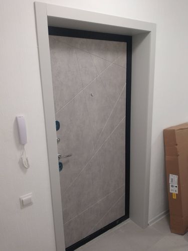 Установка входной двери весом до 95 кг