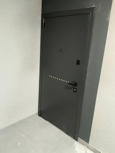 Установка входной двери весом до 95 кг