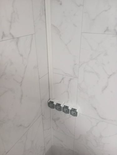 Установка дополнительной розетки с подведением коммуникаций