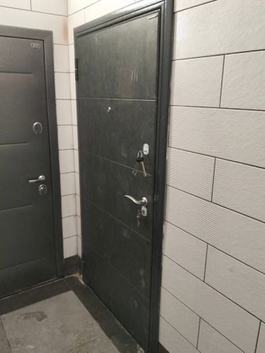 Установка входной двери весом до 95 кг