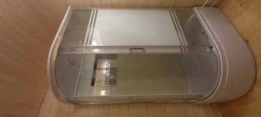 Проведена замена старого гибкого шланга на новый для улучшения водоснабжения в душевой кабине. Установлены надежные соединения, обеспечивающие герметичность и долговечность системы.