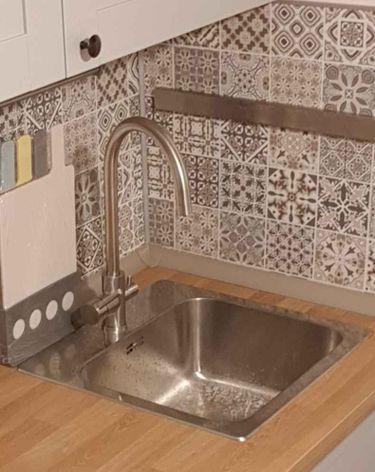 Собрать кухню Кноксхульт Установить стеновую панель не Икеа Изменить конструкцию кухонного шкафа Установить и подключить систему очистки воды Установить и подключить смеситель Демонтаж техники Кухни Дополнения к заказу Бытовая техника Мелкий ремонт