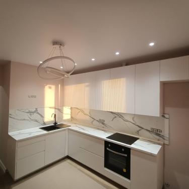 Установка розетки на готовые коммуникации