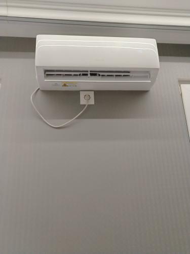 Установка сплит системы 7-9 kBTU (одноэтапный монтаж)