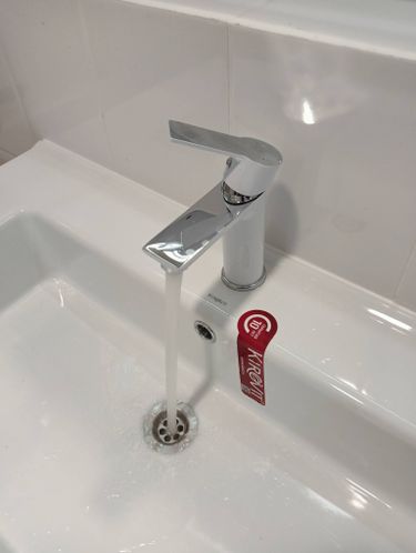 Установка смесителя (на готовые коммуникации)