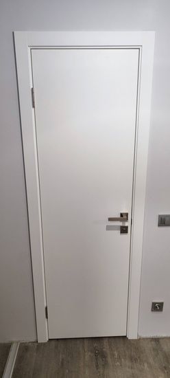 Установка межкомнатной одностворчатой двери с врезанной фурнитурой (1 шт)