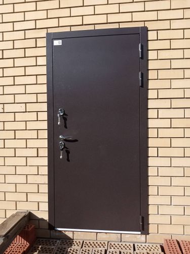 Установка входной двери весом до 95 кг