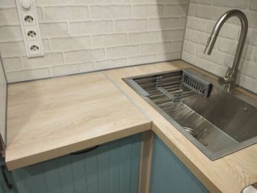 Установка столешницы ДСП