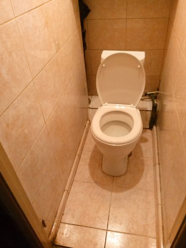 Установка напольного унитаза