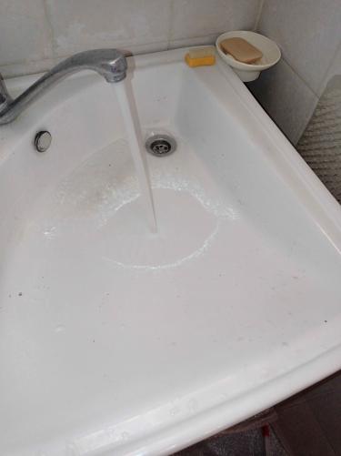 Выполнена очистка трубопровода, устранены препятствия в канализации, восстановлен нормальный поток жидкости, обеспечена бесперебойная работа сантехнического оборудования.