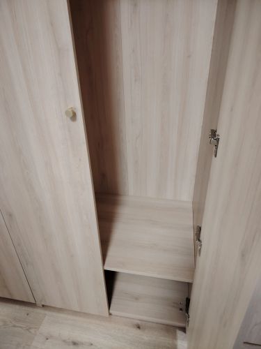 Сборка и установка настенной вешалки