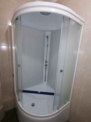 Установка душевой кабины без гидромассажа