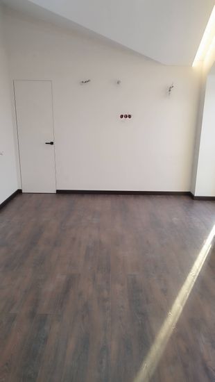 Монтаж деревянного/мдф плинтуса