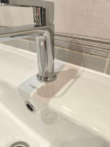 Установка смесителя (на готовые коммуникации)