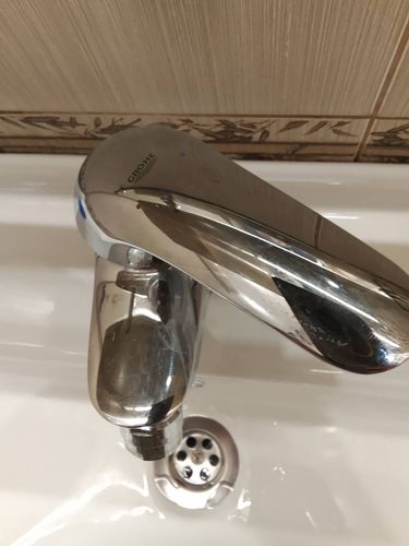 Установка смесителя (на готовые коммуникации)