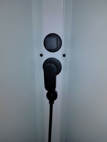 Установка душевой кабины шириной до 90 см