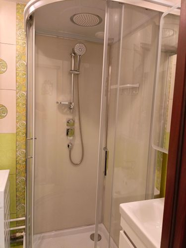 Установка отдельностоящей стиральной машины с подключением