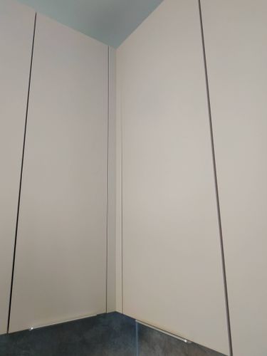 Установка столешницы ДСП Установка и подключение вытяжки пристенной/потолочной Уменьшение глубины/высоты/ширины шкафа