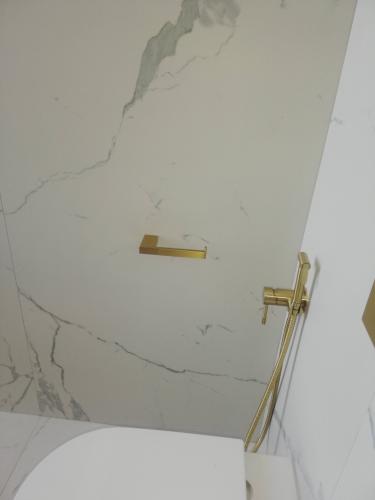 Навеска полки