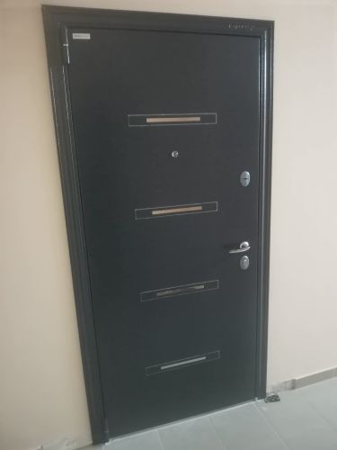 Установка входной двери весом до 95 кг