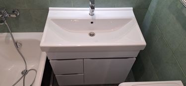 Установка комплекта: Тумба + Раковина + смеситель + зеркало