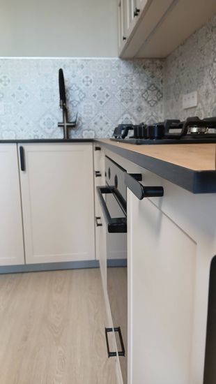 Установка и подключение подстольной мойки Установка и подключение крана и фильтра для питьевой воды Установка столешницы HPL