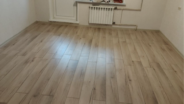 Монтаж пластикового плинтуса