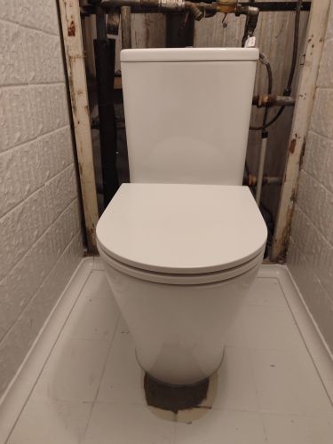 Установка напольного унитаза