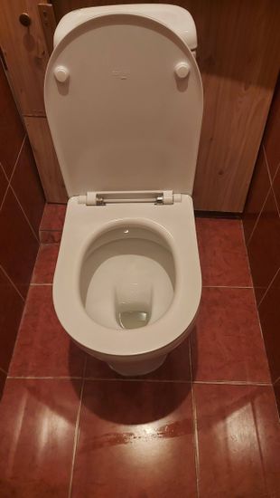 Установка напольного унитаза