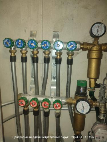Проведена замена трубопроводов, установлены новые вентили и манометры, улучшена герметичность соединений, обеспечена стабильная подача жидкости, устранены протечки, модернизирована система.