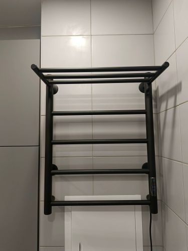 Монтаж электрического полотенцесушителя