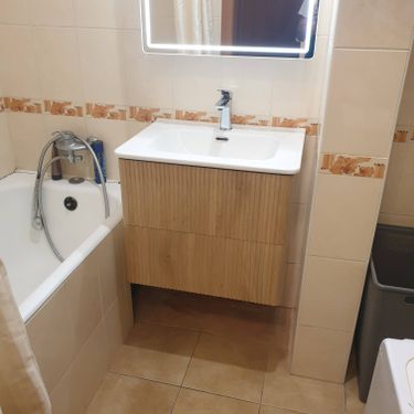 Установка комплекта: Тумба + Раковина + смеситель + зеркало