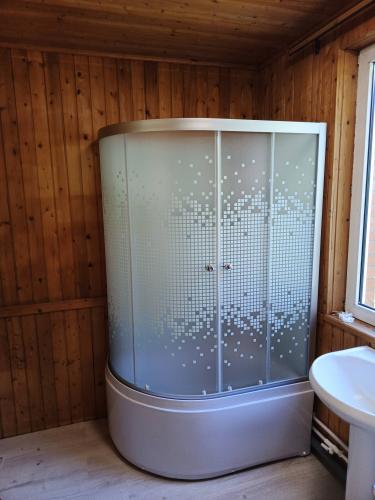 Установка душевой кабины без гидромассажа