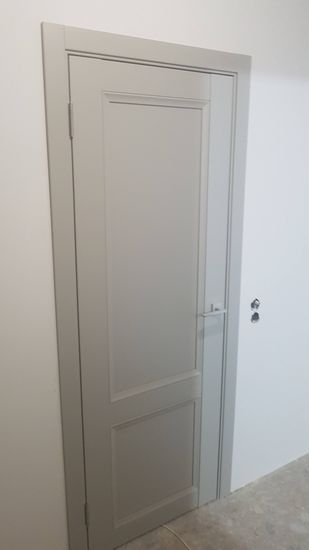 Установлена складная конструкция, закреплены направляющие, зафиксированы панели, отрегулированы механизмы, проверена плавность движения, обеспечена надежность креплений, завершены отделочные работы.