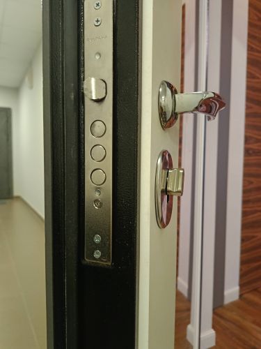 Замена замка входной двери