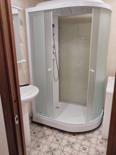 Демонтаж душевой кабины