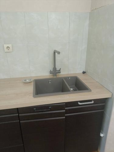 Установка газовой варочной поверхности Установка и подключение врезной мойки Установка и подключение смесителя