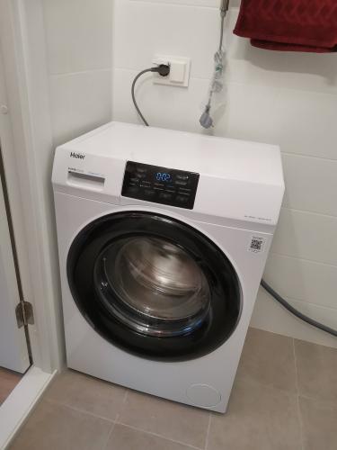 Установка отдельностоящей стиральной машины с подключением