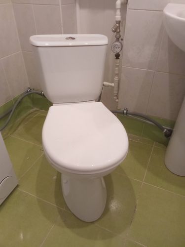 Установка напольного унитаза