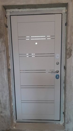 Установка входной двери весом до 95 кг