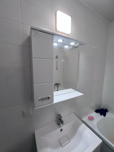 Установка комплекта: Тумба + Раковина + смеситель + зеркало