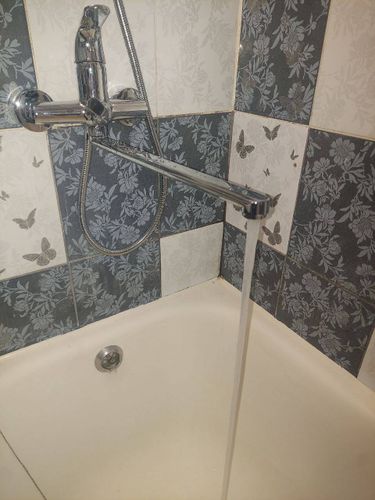 Установка смесителя (на готовые коммуникации)