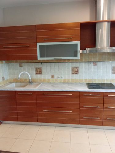 Установка и подключение врезной мойки Установка столешницы ДСП Установка и подключение смесителя