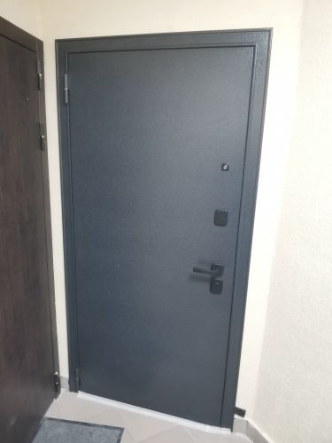 Установка входной двери весом до 95 кг