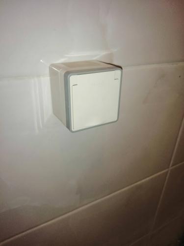 Подвод электричества к точке с прокладкой провода до 3 метров Замена розетки