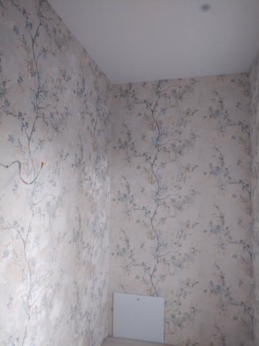 Поклейка флизелиновых /виниловых обоев свыше 40 кв.м